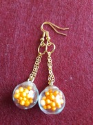 Ręcznie robione kolczyki z wysokiej jakości materiału 