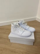 Buty Nike Air Jordan 1 Mid " Triple White" 