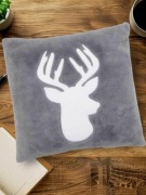 Sinsay poduszka świąteczna renifer 45x45 cm szary biały plusz Nowa z metką