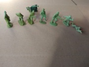 Zestaw żołnierzyków 7 sztuk