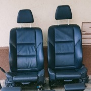Fotele sporty BMW E61 czarna skóra 