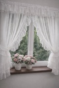 Firanka z falbankami i lambrekinem 400 x 160 cm 