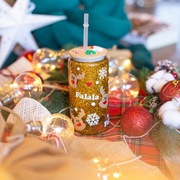 Szklanka z bambusową pokrywką i słomką