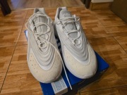 Buty Adidas Ozelia nr 44 2/3