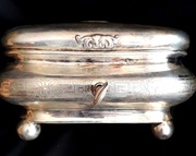 Cukiernica srebrna okoł 1850-1860sre. 750 syg. WP