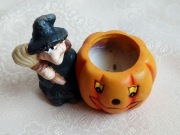 Figurka - świecznik - Baba Jaga z dynią