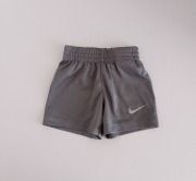 Niemowlęce szare spodenki sportowe Nike Dri-FIT rozmiar 56-62 cm