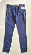 HILFIGER DENIM Demi 7/8 chinosy rozmiar W 27 L 34
