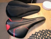 Siodełko rowerowe Vader plus żelowa nakładka