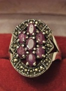 Pierścionek srebrny z rubinkami, rozm. 19