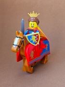 Lego figurka Królowej herbu Lew cas568 na koniu