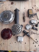 Klakson PAL 6V, kluczyki, przełączniki i inne - części motocyklowe PRL !