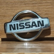 NISSAN emblemat przód orginał