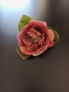 Broszka lub spinka do włosów (dwa zapięcia) pełna imitacja kwiatu