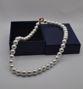 Naszyjnik z pereł słodkowodnych – białe, 10 mm, złote zapięcie