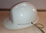 Zabytkowy kask 1976 rok