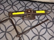 Lewarek podnośnik samochodowy toyota 