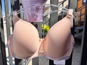 Biustonosz usztywniany Samanta Tinka A460 75D pastelowe kolory, spacer