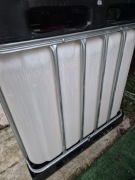 Paletopojemnik mauzer 1000l zbiornik na deszczówkę rsm nawozy paliwo wodę 