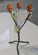 Świecznik Metaloplastyka ozdobne róże i szronione szkło 