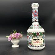 Karafka – butelka: porcelanowa: „METAXA”, zdobiona ręcznie: 0,7 l 