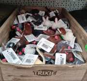 Zabawka dla kota w kształcie myszy.