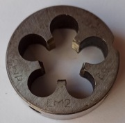 Narzynka prawa FWP M18x1,5 6g EM2 prawoskrętna