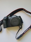 Aparat fotograficzny CANON EOS RP + dwa obiektywy + ładowarka + torba