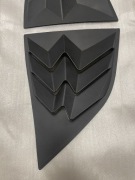 Nakładka szyby skrzela Challenger Dodge 