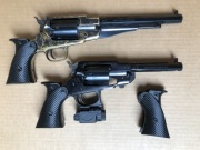 Rękojeść z ostrogą do Remington 1858 Pietta w rozmiarze normalnym.