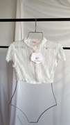 Crop Top Koronkowy Bawarski Biały na Guziki Kelliar XXS 32