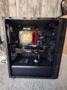 komputer gamingowy oraz stacjonarny