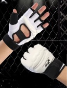 Rękawice bokserskie do taekwondo, MMA, muay thai. r. M.