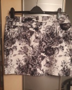 Krótka mini spódniczka jeansowa print w kwiaty r. 44 Okay BDB