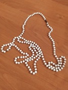 pamiątka z PRL - naszyjnik ze szklanych białych koralików