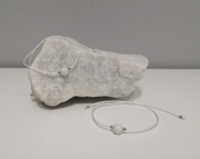 Bransoletka biała kamień naturalny howlit biały srebrny hematyt talizman 