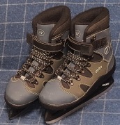 Łyżwy hokejowe rozmiar 37,0  wkładki 23,5 cm Stan bdb