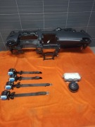 Toyota yaris cross konsola komplet 