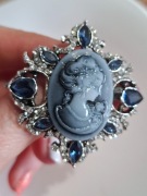 Broszka dama kameliowa, Kamea,vintage,retro