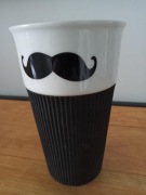 KUBEK Home & You ceramiczny wąsy na wynos z pokrywką biało-czarny