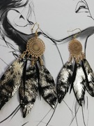 Kolczyki z włoskiej skóry stali chirurgicznej i naturalnych piór boho 