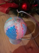 Bombka zdobiona cekinami handmade niepowtarzalna