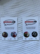 4 przypinki komiksowe z wystawy Niepodległa