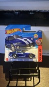 Hot Wheels 96 Dodge Viper SRT