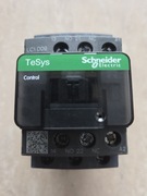 Stycznik schneider  cewka 230v 9A 4Kw