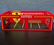 Diorama FERRARI Hot Wheels 1:64 Garaż