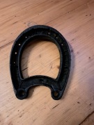 Stara podkowa pantoflowa z hacelami