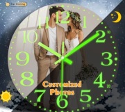 Zegar ścienny ze swoim zdjęciem wskazówki fosforyzujące 