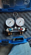 Manometry klimatyzacji 4-drożne, wziernik klimatyzacji, inspektor oleju. 