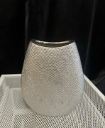 Wazon na kwiaty , wysokość 15,5 cm